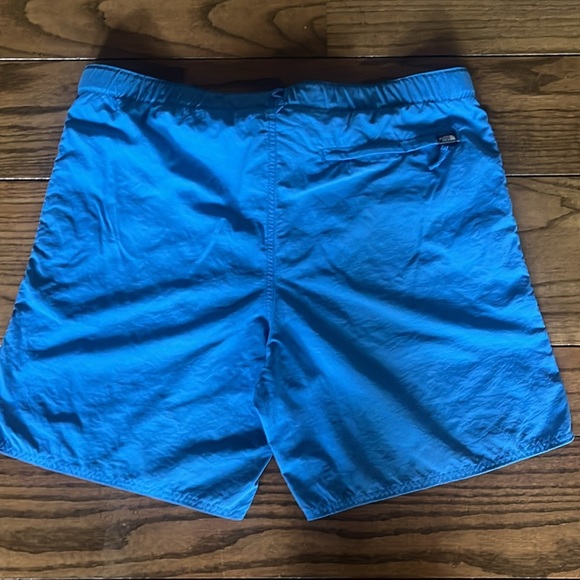 The North Face Blue Belted Swim Shorts Size M - Picture 10 of 11